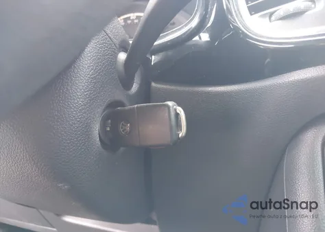 2013 Volkswagen Beetle 2.5L Entry из США, поврежденный, VIN 3VWFP7AT4DM660162